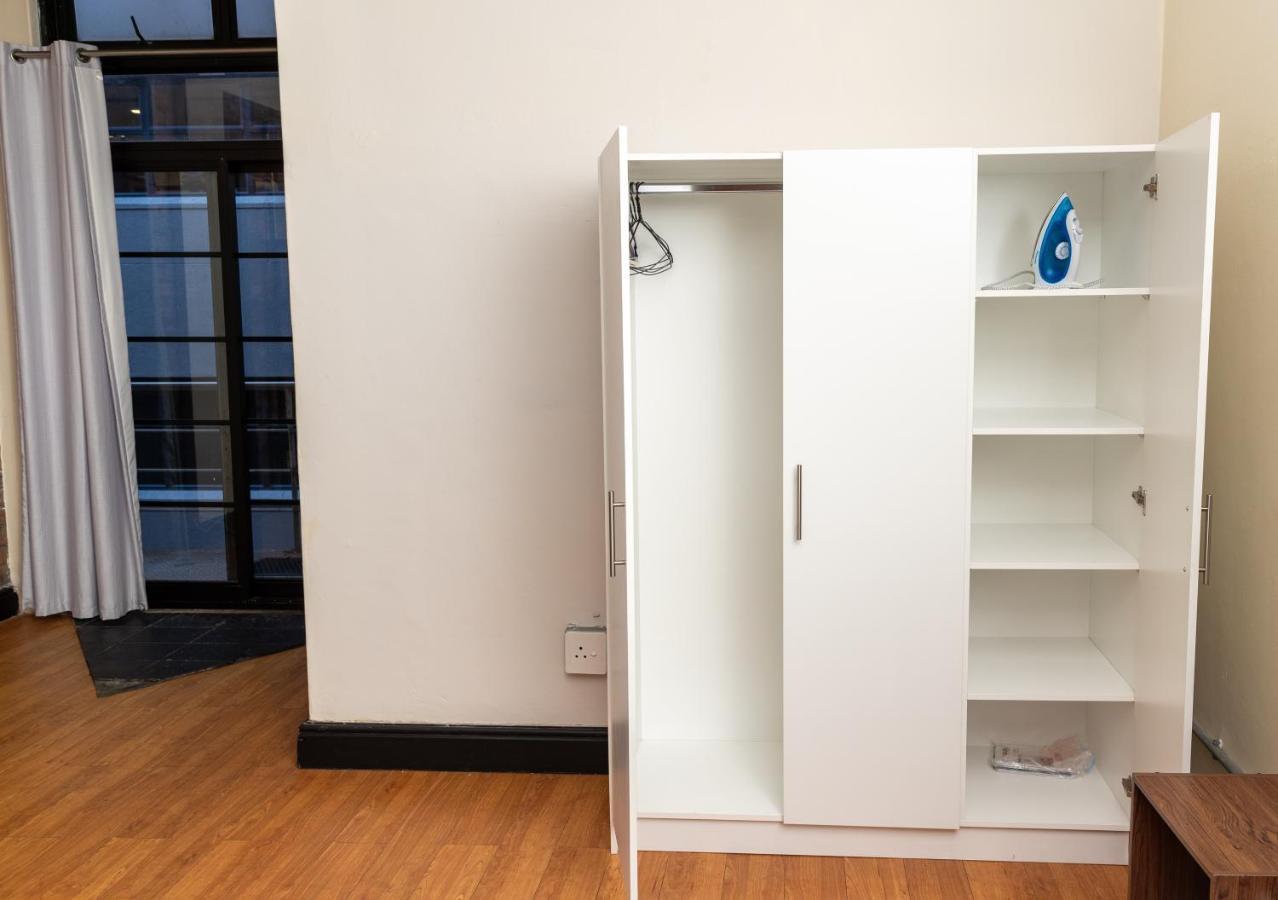 Manhattan Style Loft With Backup Power On 4 Loop Str Kapstadt Exterior foto