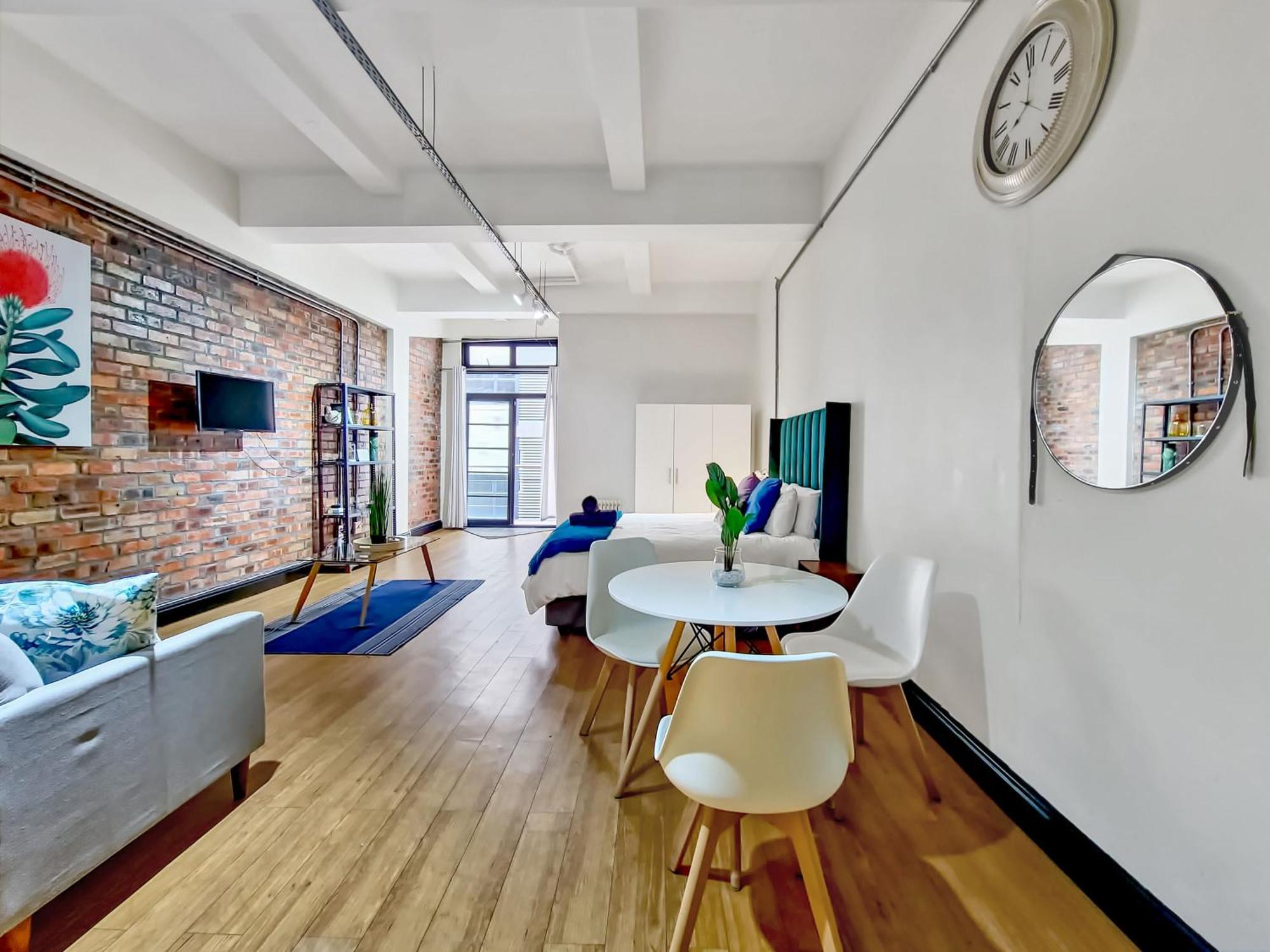 Manhattan Style Loft With Backup Power On 4 Loop Str Kapstadt Exterior foto